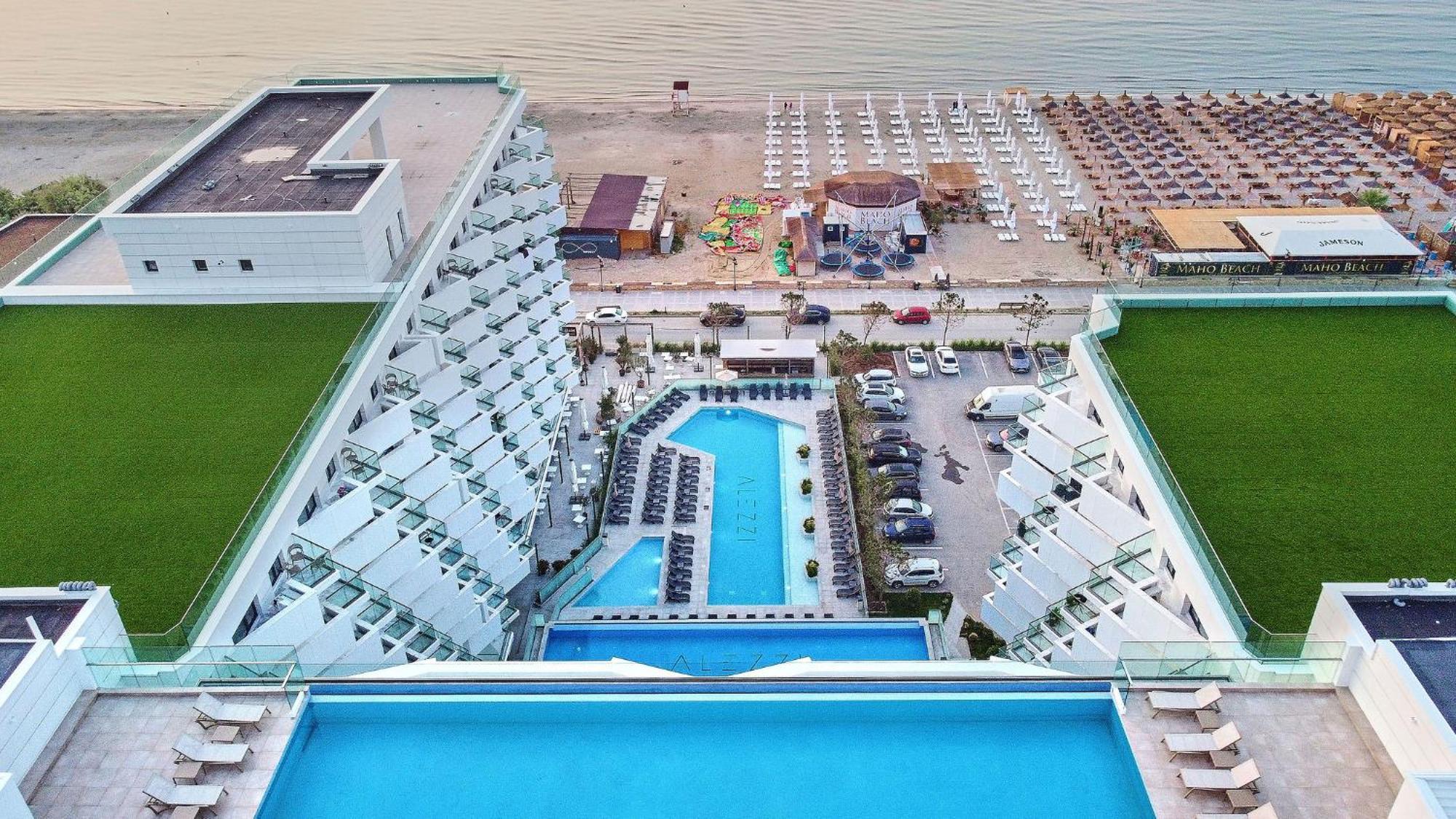 Wave N' Sea Apartment In Infinity Beach Resort - Parking Mamaia Exterior photo